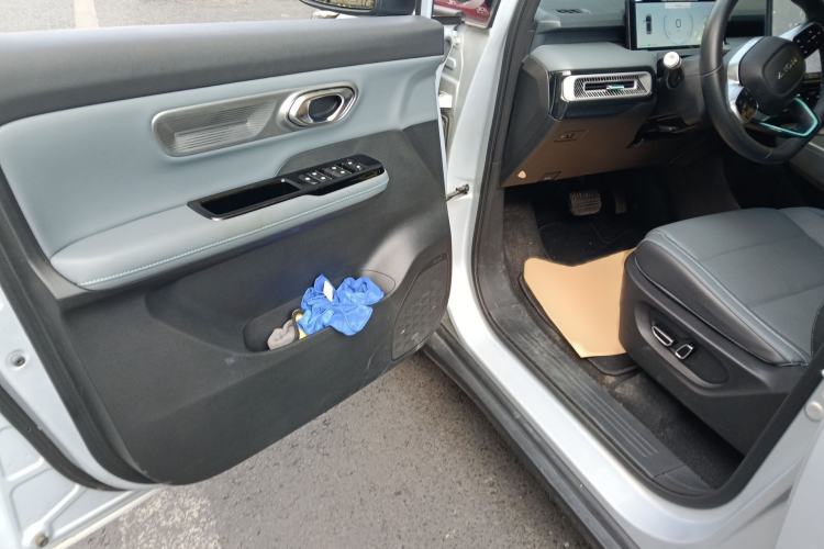 Used AION Y 2023 Younger Star Edition
