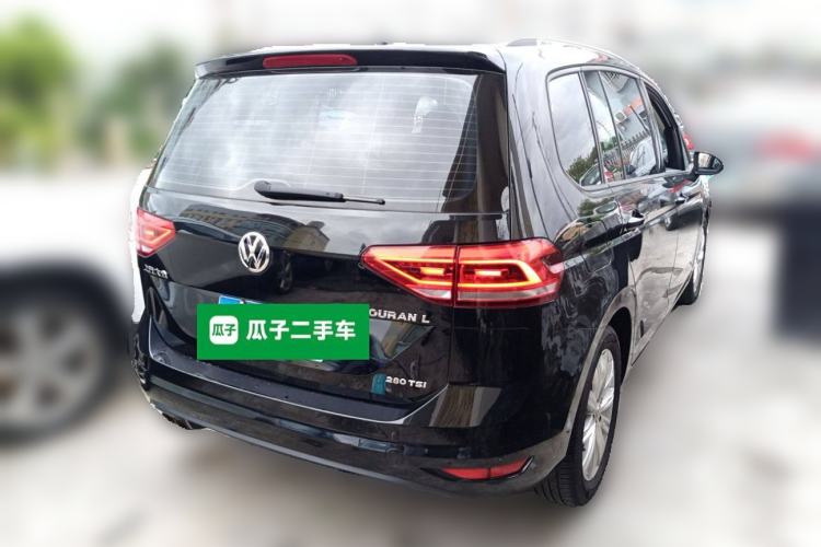 Used Volkswagen Touran 2021 Touran L 280TSI DSG Comfort Edition 7 Seats
