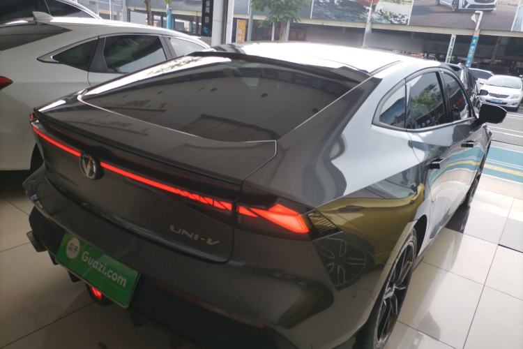 Used CHANGAN UNI-V 2022 1.5T Smart Navigation Version