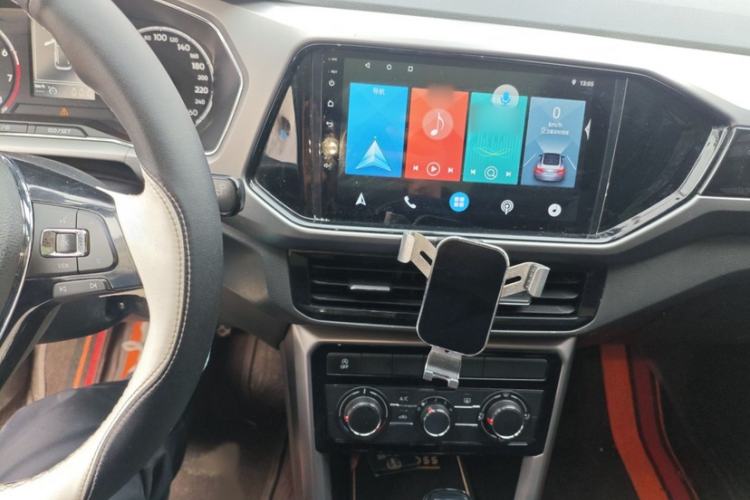 Used Volkswagen T-Cross 2019 280TSI DSG Comfort Edition Interior 2