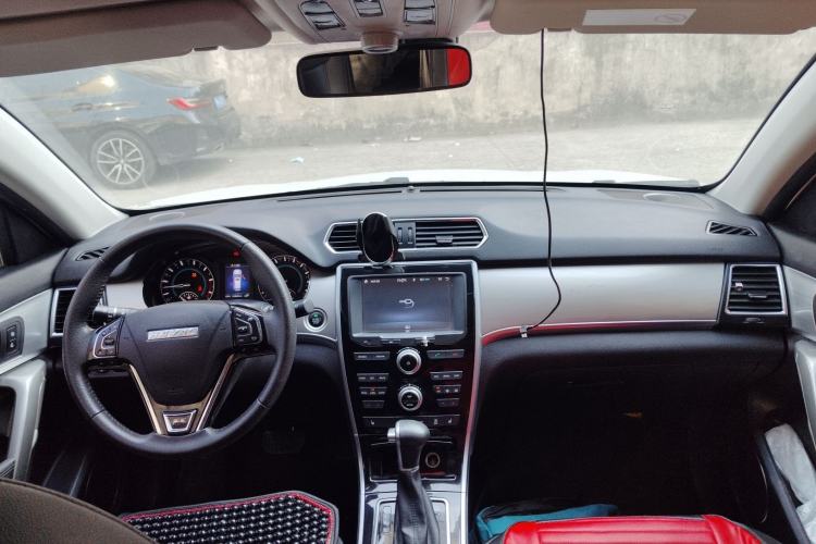 Used Haval H2 2016 Red-Label 1.5T Automatic Two-Wheel Drive Luxury Model