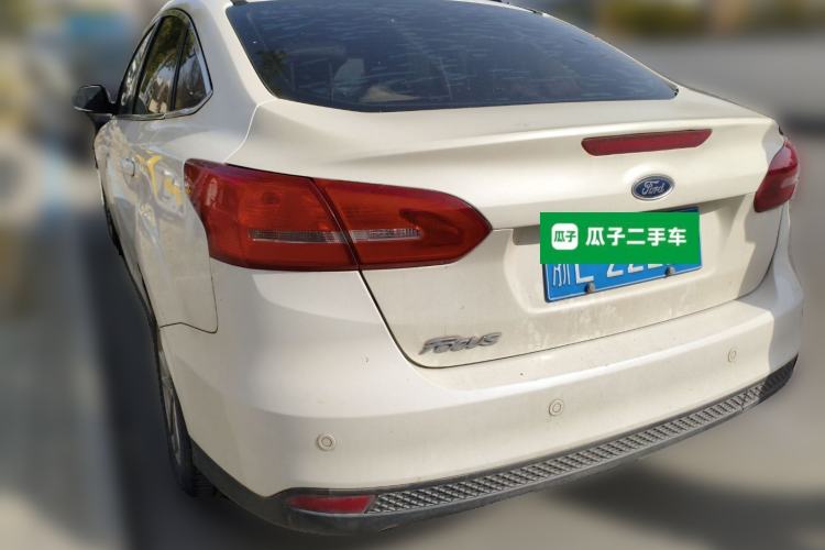 Used Ford Focus 2015 Sedan EcoBoost 125 Automatic Supreme Style Edition