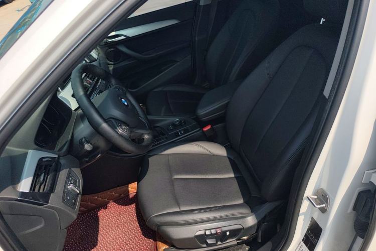 Used BMW X1 2018 sDrive18Li Fashion Model Left Front Seat