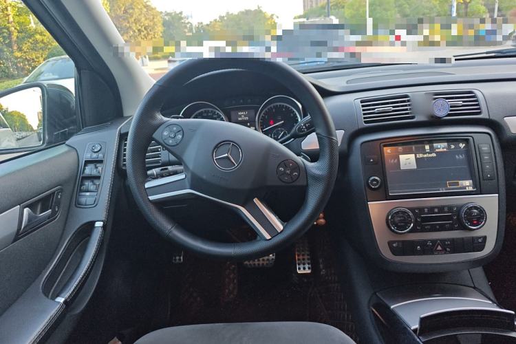 Used Mercedes-Benz R-Class 2014 R 320 4MATIC Business Model Steering Wheel