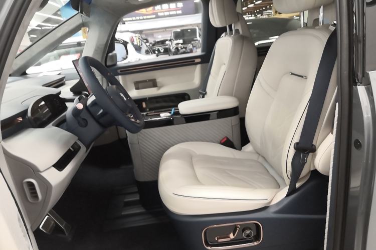 Used Zeekr MIX 2025 Long-Range Intelligent Driving Edition