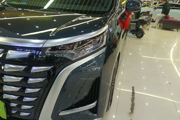 Used Denza D9 2022 DM-i 970 Four-Wheel Drive Prestige Model