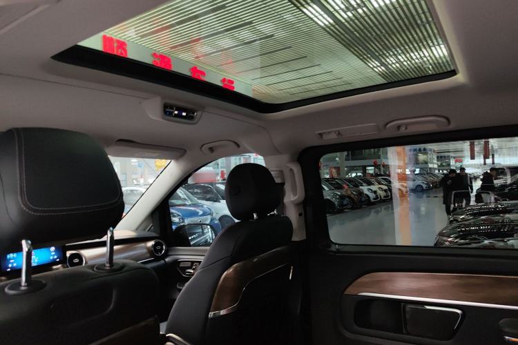 Used Mercedes-Benz V-Class 2020 V 260 L Long-wheelbase Luxury Edition