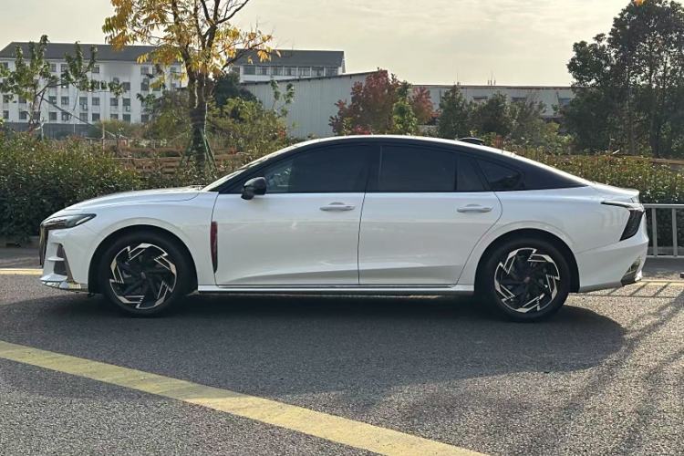 Used Hongqi H6 2023 2.0T Zhiyi Version