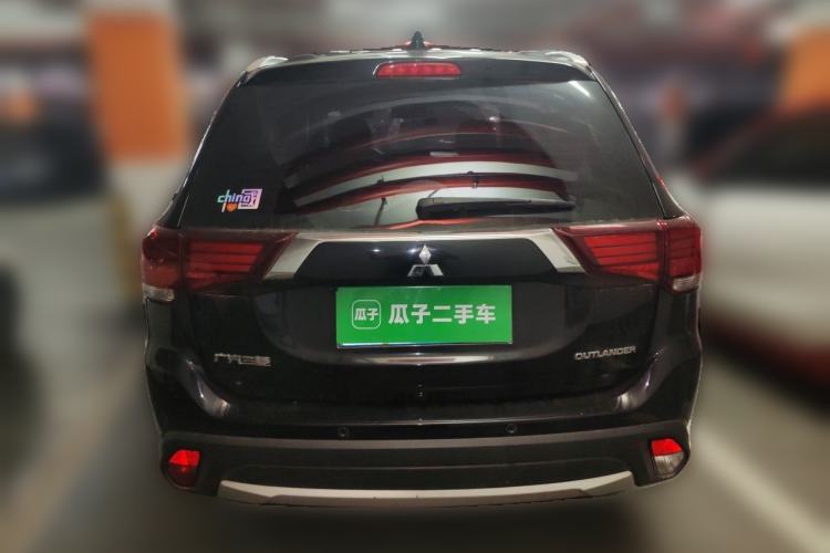 Used Mitsubishi Outlander 2018 2.0L Two-Wheel-Drive Jiale Edition 7-Seater