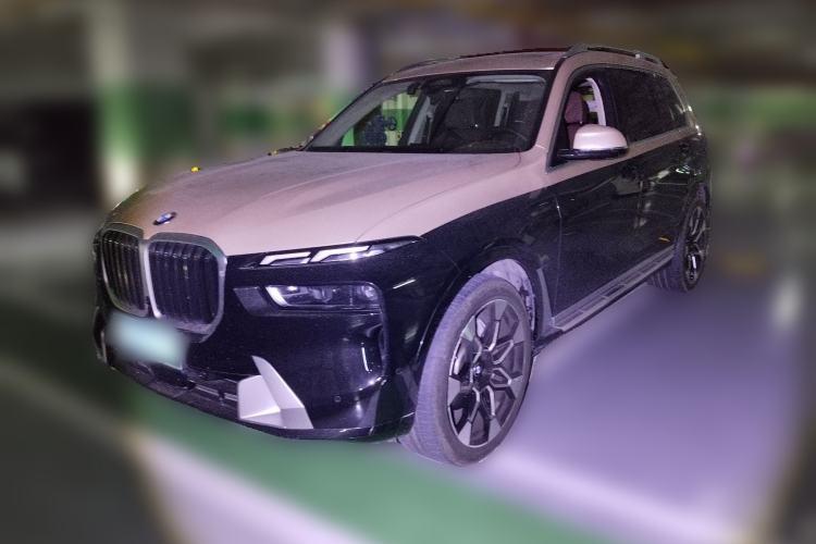 Used BMW X7 2024 xDrive40i Luxury Package – Leading Model