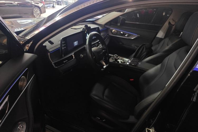 Used Chery Tiggo 8 PRO 2025 290T Two-Wheel-Drive Luxury Edition