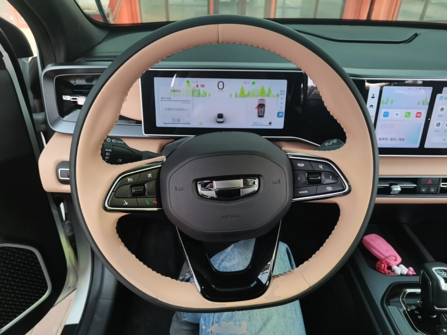 Geely Auto icon 2023 1.5TD Chocolate Smoothie Edition — снимка 13