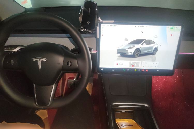 Used Tesla Model Y 2023 Rear-Wheel-Drive Version Center Console