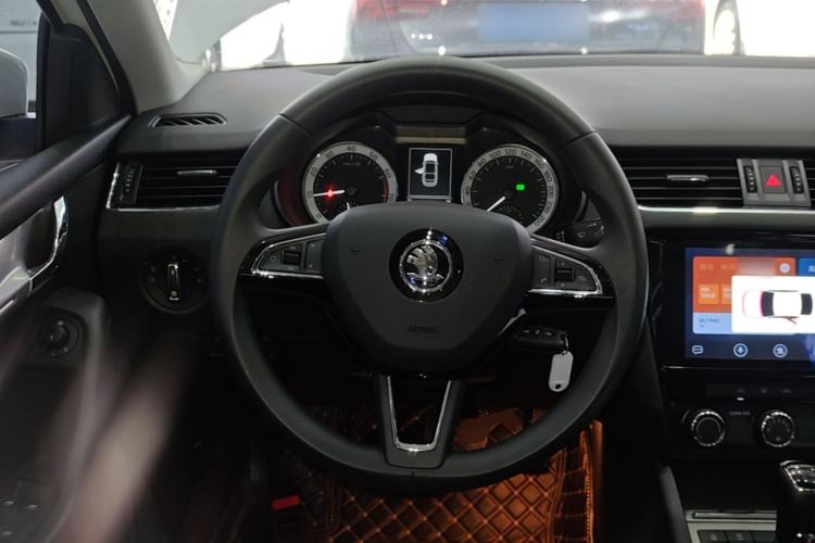 Used Skoda Octavia 2019 1.5L Automatic Smart Drive Luxury Edition China VI Standard

