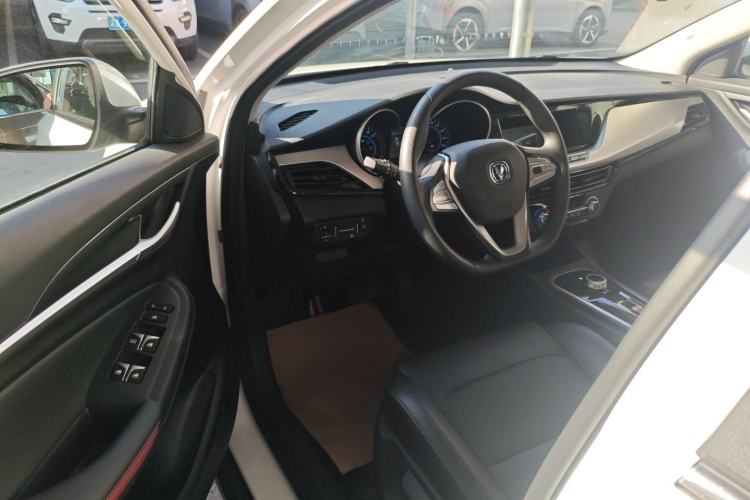 Used Changan Eado New Energy 2024 EV460 Smart Upgrade Version – Lithium Iron Phosphate