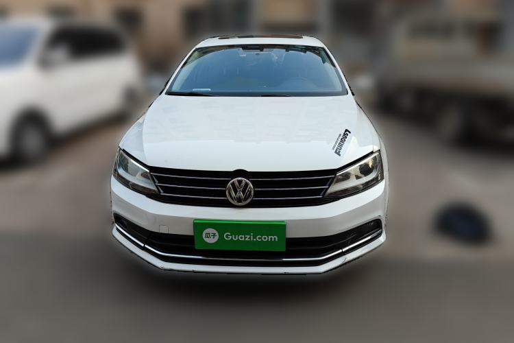 Used Volkswagen Sagitar 2015 1.6L Automatic Comfort Model Front