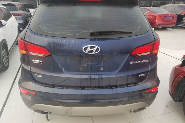 Used Hyundai Santa Fe 2017 2.0T Automatic All-Wheel Drive Smart 7-Seater
