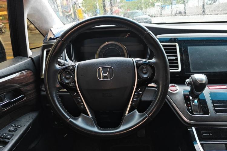 Used Honda Elysion 2016 2.4L Luxury Edition