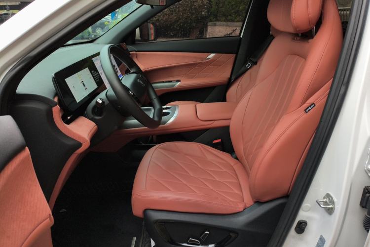 Used CHANGAN CS75 PLUS 2025 4th Generation UItra 2.0T New Blue Whale – Smart & Powerful Version Left Front Seat