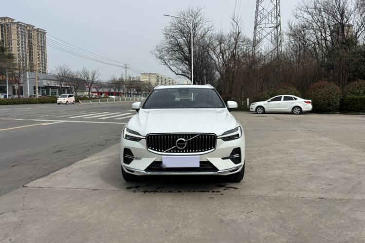 Used Volvo XC60 New Energy 2025 Plug-in Hybrid Long-Range All-Wheel Drive Smart Luxury Edition Exterior 4