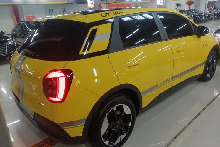 Used AION UT 2025 420 Prestige Edition Rear Right 45 Deg