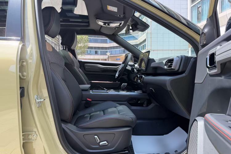 Used Geely Auto Cowboy 2025 1.5TD Fun-Offroad Version Right Front Seat