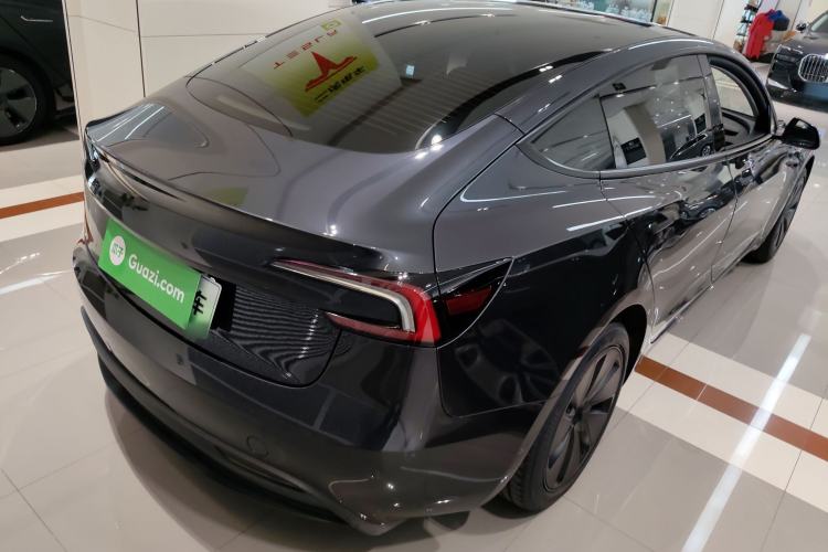 Used Tesla Model 3 2023 Long-Range All-Wheel-Drive Version
