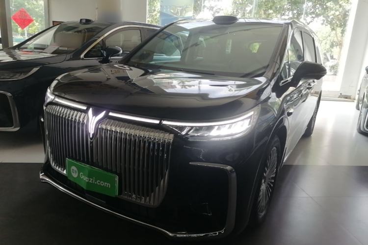 Used VOYAH Dream 2025 PHEV Four-Wheel Drive Prestige Qiankun Edition