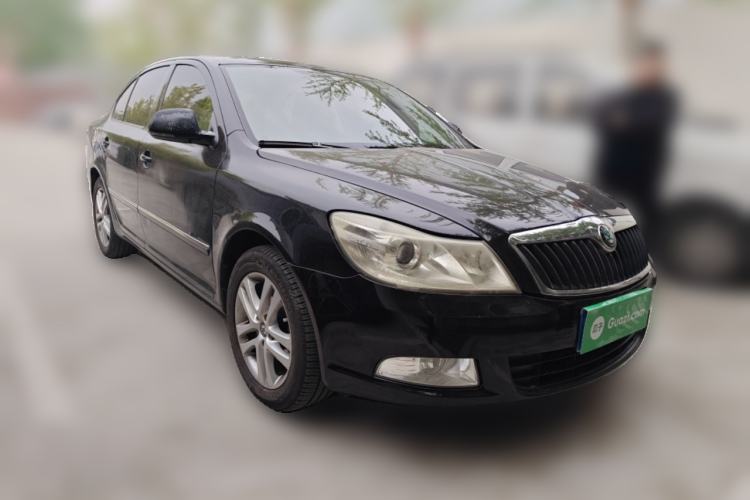 Used Skoda Octavia 2013 1.6L Automatic Yijun Edition Front Right 45 Deg