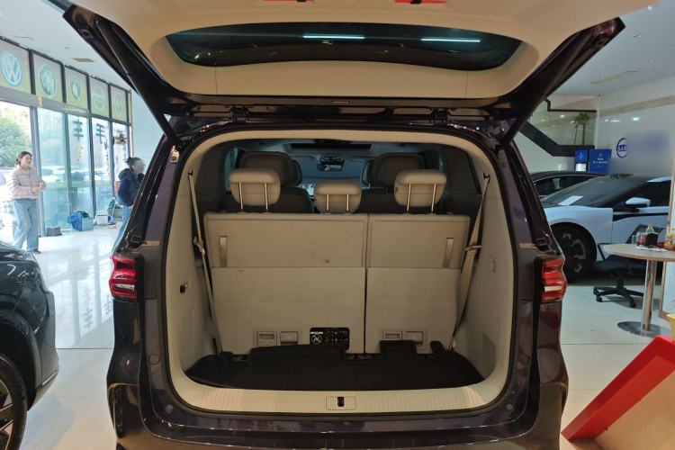 Used Roewe iMAX8 2023 400TGI Comfort Edition