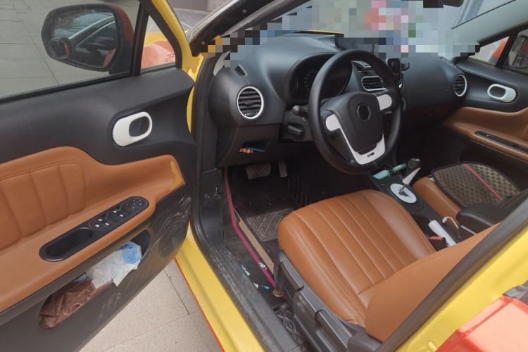 Used MG 3 2011 1.5L AMT Elite Edition Driver Seat