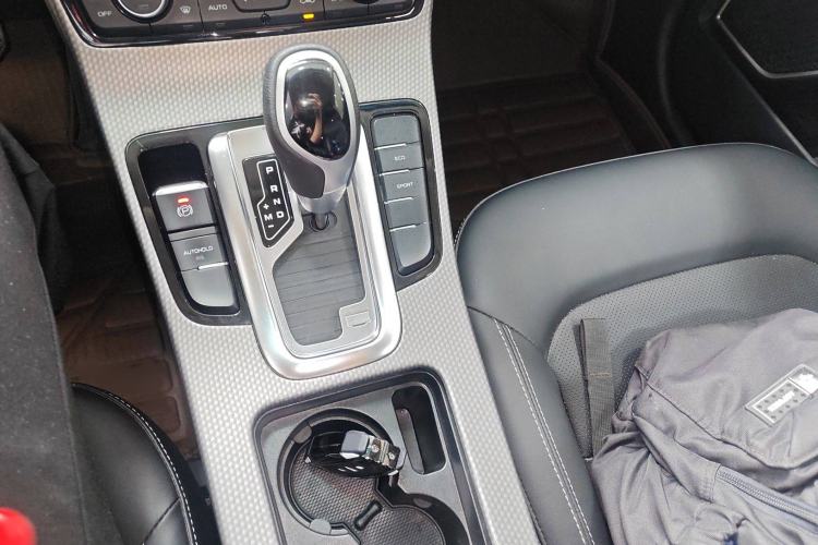 Used Geely Auto Emgrand GS 2016 Elegant Edition 1.3T Automatic LingShang Model Gear Lever