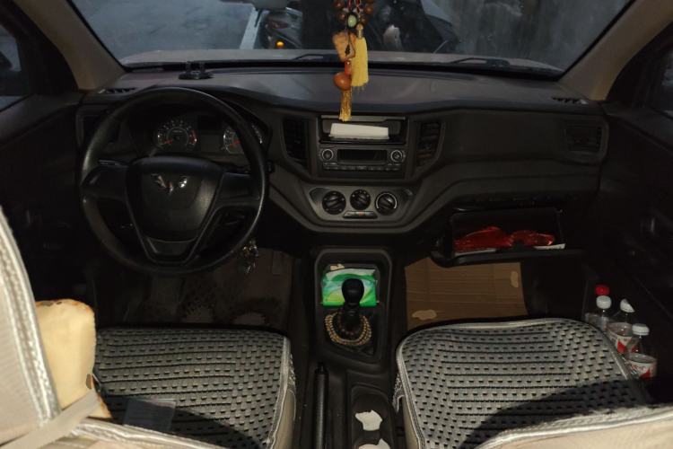 Used Wuling Hongguang V 2019 1.5L Jingqu Version China VI LAR