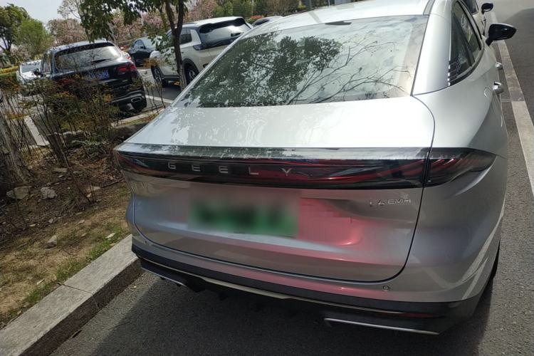 Used Geely Galaxy L6 2025 EM-i 140km Starship Edition
