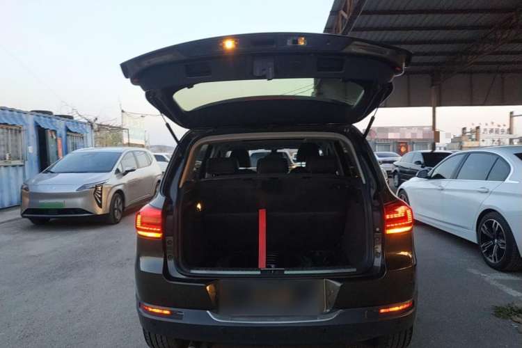 Used Volkswagen Tiguan L 2017 300TSI Automatic Two-Wheel Drive Silk Road Comfort Edition