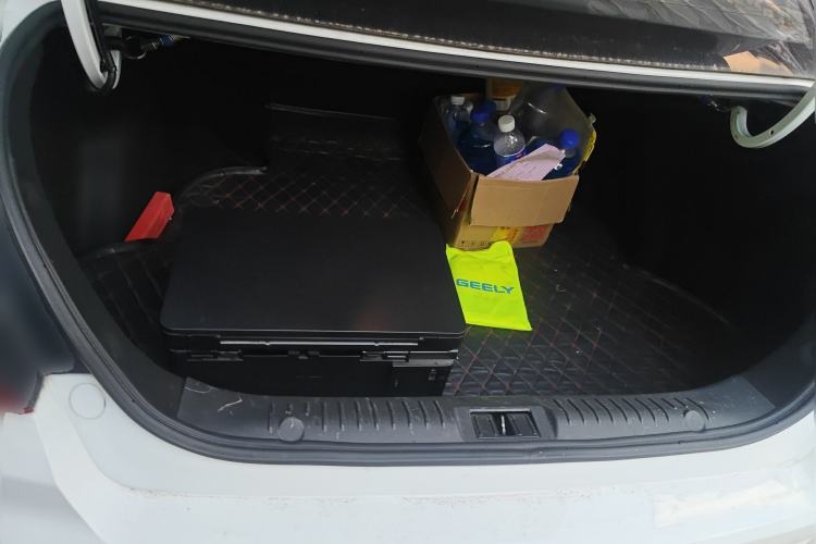 Used Geely Auto Vision 2019 Upgraded Model 1.5L CVT Luxury Version China VI Standard
