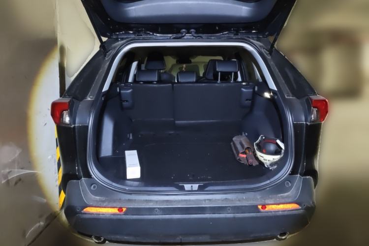 Used Toyota RAV4 2024 2.0L CVT Two-Wheel Drive Urban Edition Trunk