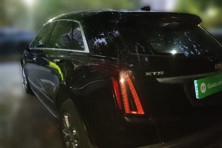 Used Cadillac XT5 2020 28T Luxury Version Rear Left 45 Deg