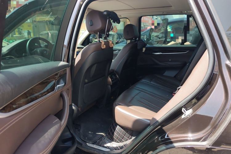 Used BMW X5 2017 xDrive28i Left Rear Seat