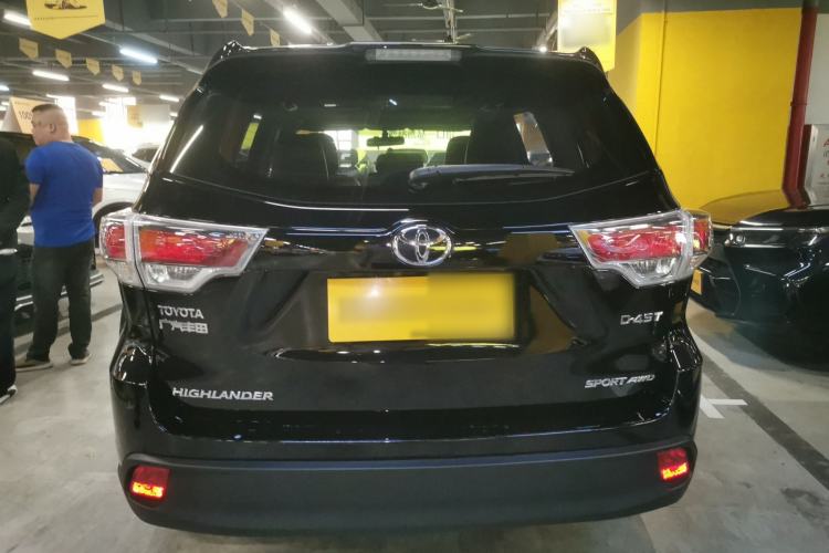 Used Toyota Highlander 2015 2.0T Four-Wheel Drive Luxury Edition 7-Seater
