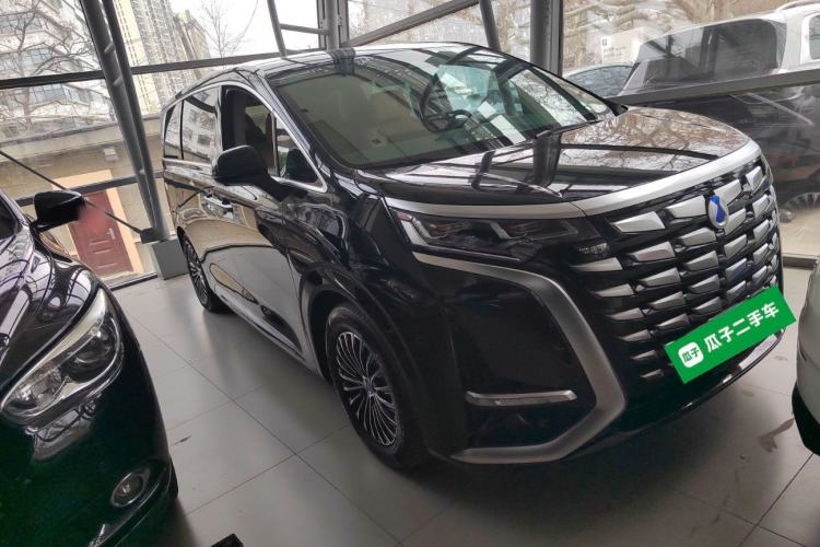 Used Denza D9 2022 DM-i 970 Four-Wheel Drive Prestige Model
