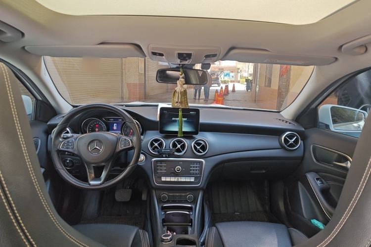 Used Mercedes-Benz GLA 2018 GLA 200 Sport Edition Headliner