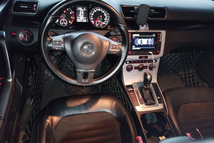 Used Volkswagen Magotan 2013 2.0 TSI Luxury Model