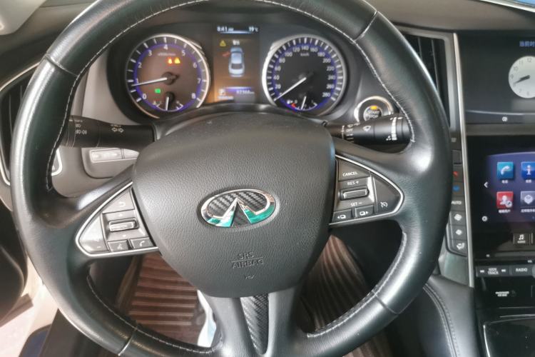 Used Infiniti Q50 2014 2.0T Comfort Edition Steering Wheel