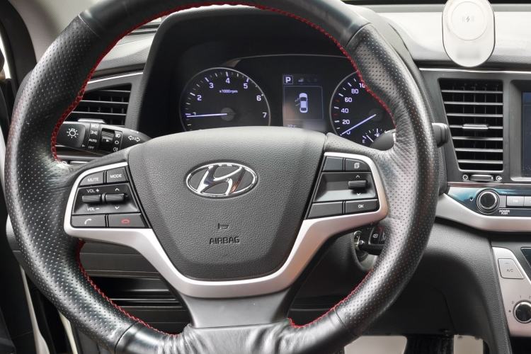 Used Hyundai Elantra (6th Generation / Lingdong) 2016 1.6L Automatic ZhiXuan – Elite Version Steering Wheel