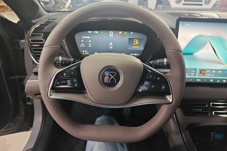 Used BYD Han 2025 DM-i Intelligent Driving Edition 125KM LiDAR Flagship Model