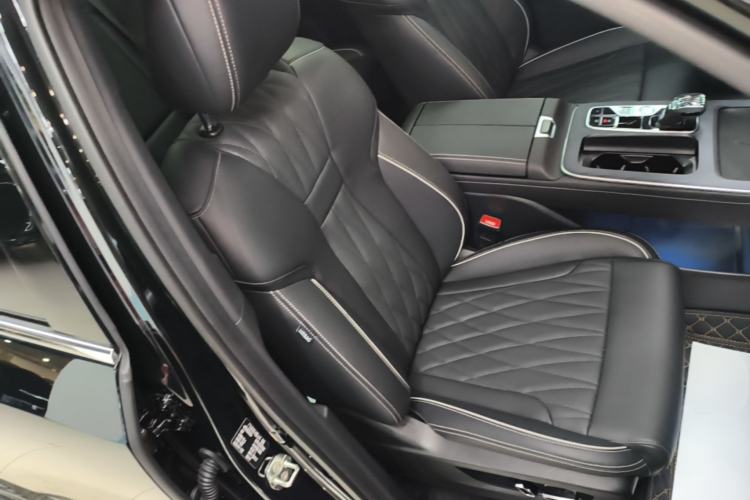 Used GAC Trumpchi GS8 2024 Linghang Series 2.0 TGDI Two-Wheel Drive Luxury Smart Connectivity Version