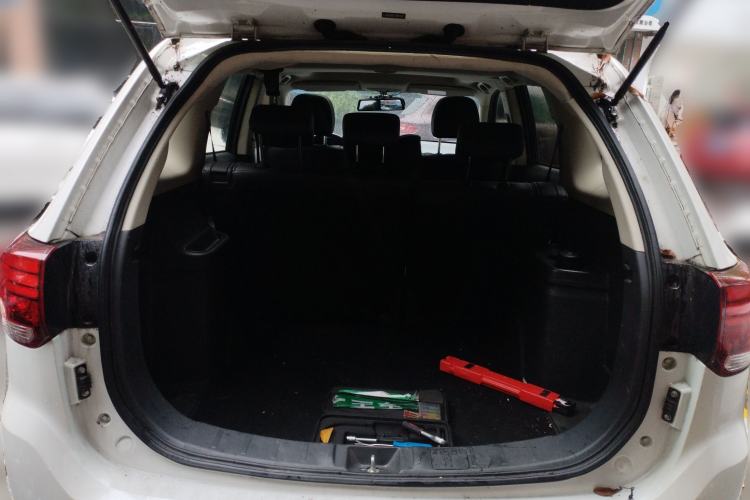 Used Mitsubishi Outlander 2018 2.0L Two-Wheel Drive Glory Edition 5 Seats Trunk