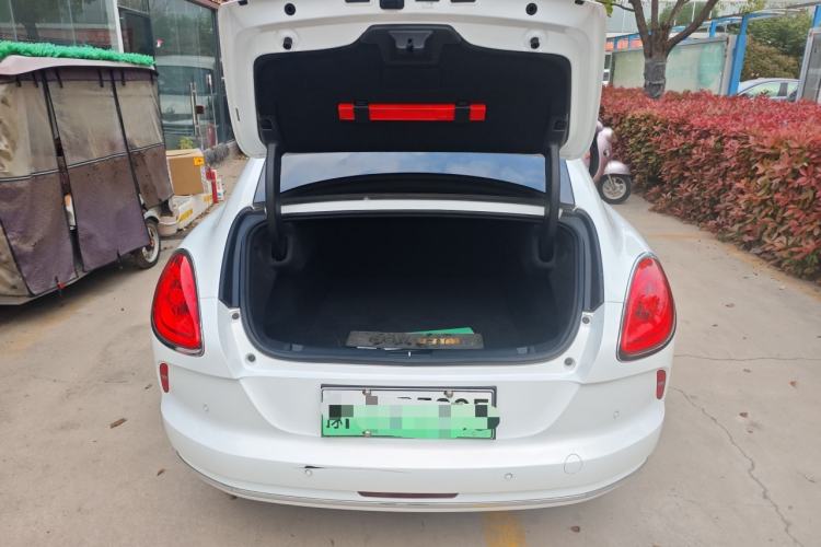 Used ORA Lightning Cat 2022 555 km Luxury Edition Trunk