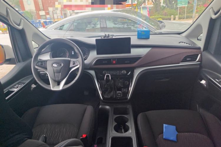 Used JAC Refine M3 2024 PLUS 2.0L HEV Comfort Edition Center Console